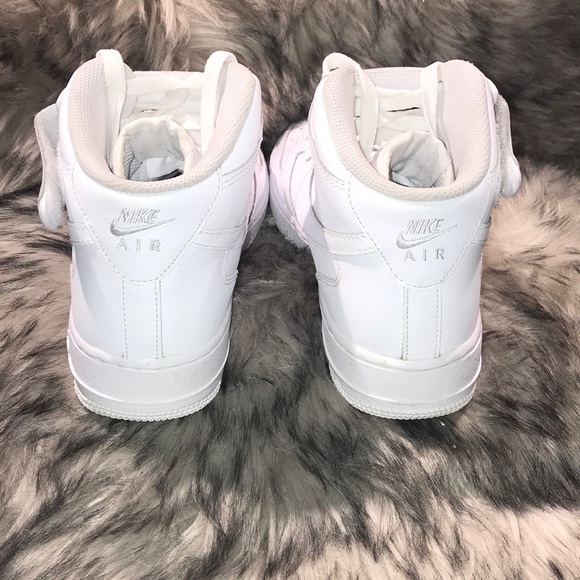 Nike Air Force 1 Mid Youth Sneakers - Picture 5 of 8